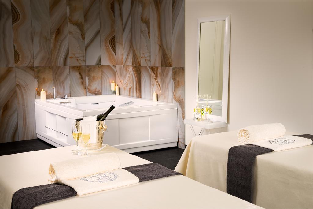 Hotel Due Torri 아바노테르메 외부 사진